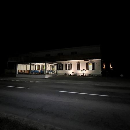 Stockers Kleines Dorfhotel Deutsch Goritz Dış mekan fotoğraf